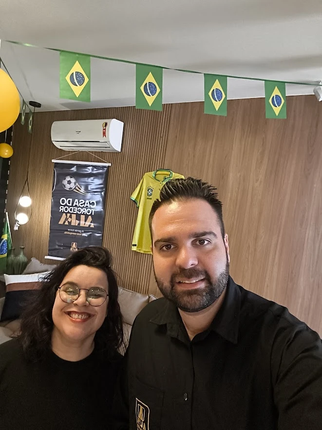 Luma com gerente comercial da Alfa Imobiliária, cliente Zebra